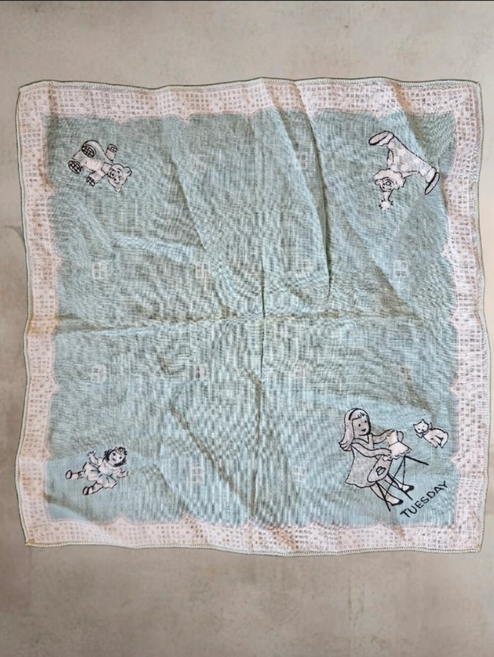 Vintage "Days of the Week" handkerchief,Monday, Tue, Wed, Thurs, Saturday. 9×9